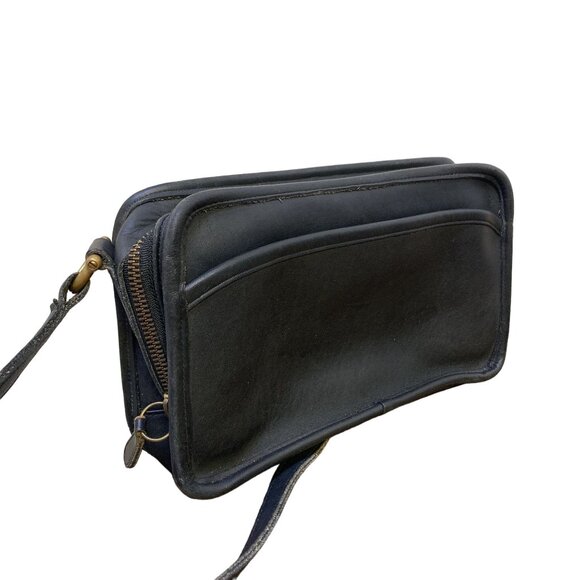 Coach Handbags - Coach Vintage Black Leather Crossbody Shoulder Bag With Adjustable Strap